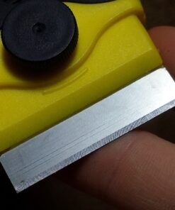 Titan 12031 4-Inch Mini Razor Scraper | Includes 1 Extra Heavy-Duty Razor Blade 24 618sGEmke5L