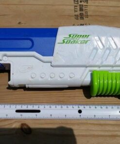 Nerf Super Soaker Scatter Blast Water Blaster, 5 Streams of Water, Pump Action, Kids Outdoor Water Toy, Gifts for 6 Year Old Boys & Girls Standard Packaging 15 619YGWDt wL