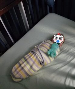 SwaddleMe Original Swaddle - Size Small/Medium, 0-3 Months, 3-Pack (Busy Bees) Easy to Use Newborn Swaddle Wrap Keeps Baby Cozy and Secure and Helps Prevent Startle Reflex Busy Bees 31 61A18PKPusL