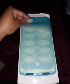 OXO Good Grips No-Spill Ice Cube Tray 1 Count (Pack of 1) 59 61AI3rZJxAL