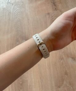 Fitbit Luxe-Fitness and Wellness-Tracker with Stress Management, Sleep-Tracking and 24/7 Heart Rate, One Size S L Bands Included, Lunar White/Soft Gold Stainless Steel, 1 Count Tracker 31 61AR7s2MFFL