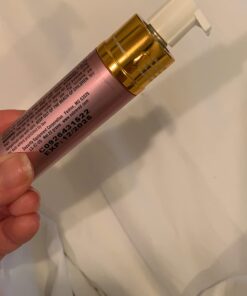 SABRE Lipstick Pepper Spray, Protect Against Multiple Threats with 12 Bursts, UV Marking Dye, The Most Discreet Pepper Spray Design, Pink 57 61B5NmYCSML