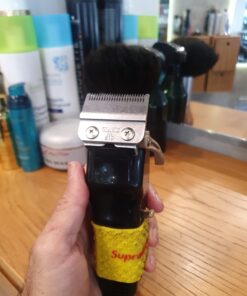 Wahl Professional 2-Hole Stagger-Tooth Clipper Blade for the 5 Star Series Cordless Magic Clip, for Professional Barbers and Stylists Item – 2161 22 61CnE7iWcjL