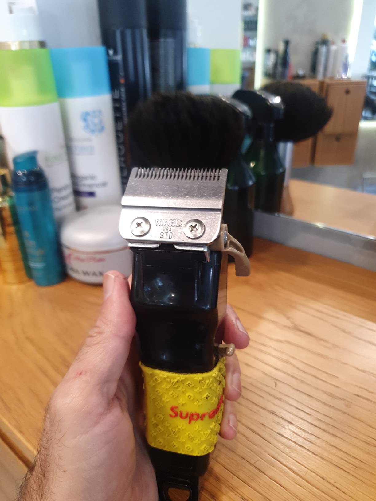 Wahl Professional 2-Hole Stagger-Tooth Clipper Blade for the 5 Star Series Cordless Magic Clip, for Professional Barbers and Stylists Item – 2161 7 Wahl Professional 2-Hole Stagger-Tooth Clipper Blade for the 5 Star Series Cordless Magic Clip, for Professional Barbers and Stylists Item – 2161 - Image 7