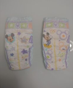HUGGIES LITTLE MOVERS Active Baby Diapers, Size 4 (fits 22-37 lb.), 152 Ct, ECONOMY PLUS (Packaging May Vary) 33 61D0LM2yALL