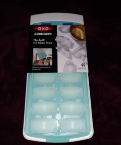 OXO Good Grips No-Spill Ice Cube Tray 1 Count (Pack of 1) 60 61E2BjLeebL