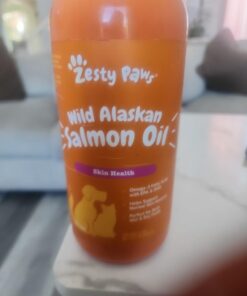 Wild Alaskan Salmon Oil for Dogs & Cats - Omega 3 Skin & Coat Support - Liquid Food Supplement for Pets - Natural EPA + DHA Fatty Acids for Joint Function, Immune & Heart Health, 32 Fl Oz 32 Fl Oz (Pack of 1) 35 61EIBgJgbAL