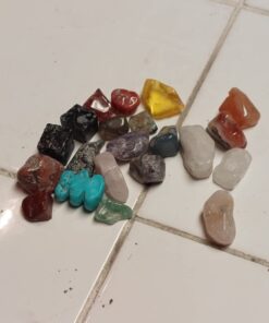 Discovery Kids Gemstone Dig Stem Science Kit by Horizon Group Usa, Excavate, Dig & Reveal 11 Real Gemstones, Includes Goggles, Excavation Tools, Streak Plate, Magnifying Glass & More 49 61EiQ1hhoNL