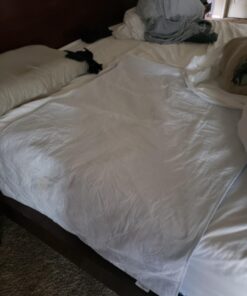 Epica Premium Ultra Plus Waterproof Sheet Protector Bed Pad, Under-pad, Quilted, Waterproof, and Washable, 34" x 52" for Children or Adults with Incontinence (1-Pack) 34x52 Inch (Pack of 1) 34 61G31dSrQvL