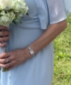 GUESS Petite Vintage Crystal Bracelet Watch with Self-Adjustable Links Silver Tone/Silver/Silver Tone 22 61HZxBKqaUL