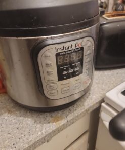 Instant Pot Duo 7-in-1 Electric Pressure Cooker, Slow Cooker, Rice Cooker, Steamer, Sauté, Yogurt Maker, Warmer & Sterilizer, Includes App With Over 800 Recipes, Stainless Steel, 6 Quart 6QT 69 61HegDJ4oNL