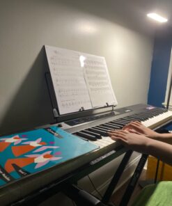 RockJam 88 Key Digital Piano Keyboard Piano with Full Size Semi-Weighted Keys, Power Supply, Sheet Music Stand, Piano Note Stickers & Simply Piano Lessons 36 61JCEJ8kEOL