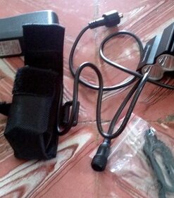 SecurityIng Waterproof 700 Lumens LED Bicycle Light 4 Modes Super Bright Bike Lamp Headlight + 8.4V Rechargeable Battery Pack + Charger for Camping, Cycling, Hiking, Riding 32 61JY9gJPTmL