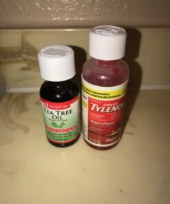 De La Cruz Tea Tree Oil - 100% Pure Tea Tree Essential Oil - Steam Distilled Tea Tree Oil for Aromatherapy - 1 FL OZ (30 mL) 1 Fl Oz (Pack of 1) 14 61Jtz9XbR5L