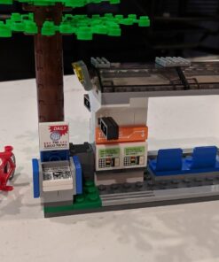 LEGO City Town 60097 City Square Building Kit 40 61KD3XOYNL