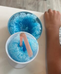 Nostalgia Snow Cone Shaved Ice Machine - Retro Table-Top Slushie Machine Makes 20 Icy Treats - Includes 2 Reusable Plastic Cups & Ice Scoop - Retro Red 26 61KYRNgL4PL