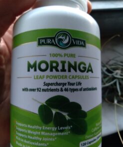 FRESH HEALTHCARE Moringa Oleifera 180 Capsules – 100% Pure Leaf Powder - 3 Month Supply - Non GMO and Gluten Free - Complete Green Superfood Supplement - Energy, Metabolism and Immune Support 33 61L8xhed5ML