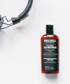 Brickell Men's Daily Essential Face Moisturizer for Men, Natural and Organic Fast-Absorbing Face Lotion with Hyaluronic Acid, Green Tea, and Jojoba, 4 Ounce, Scented 4 Fl Oz (Pack of 1) 25 61LNNJnWY4L