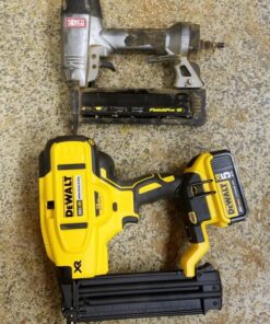 DEWALT 20V MAX* Cordless Brad Nailer Kit, 18GA (DCN680D1) 35 61MFw4wIPL