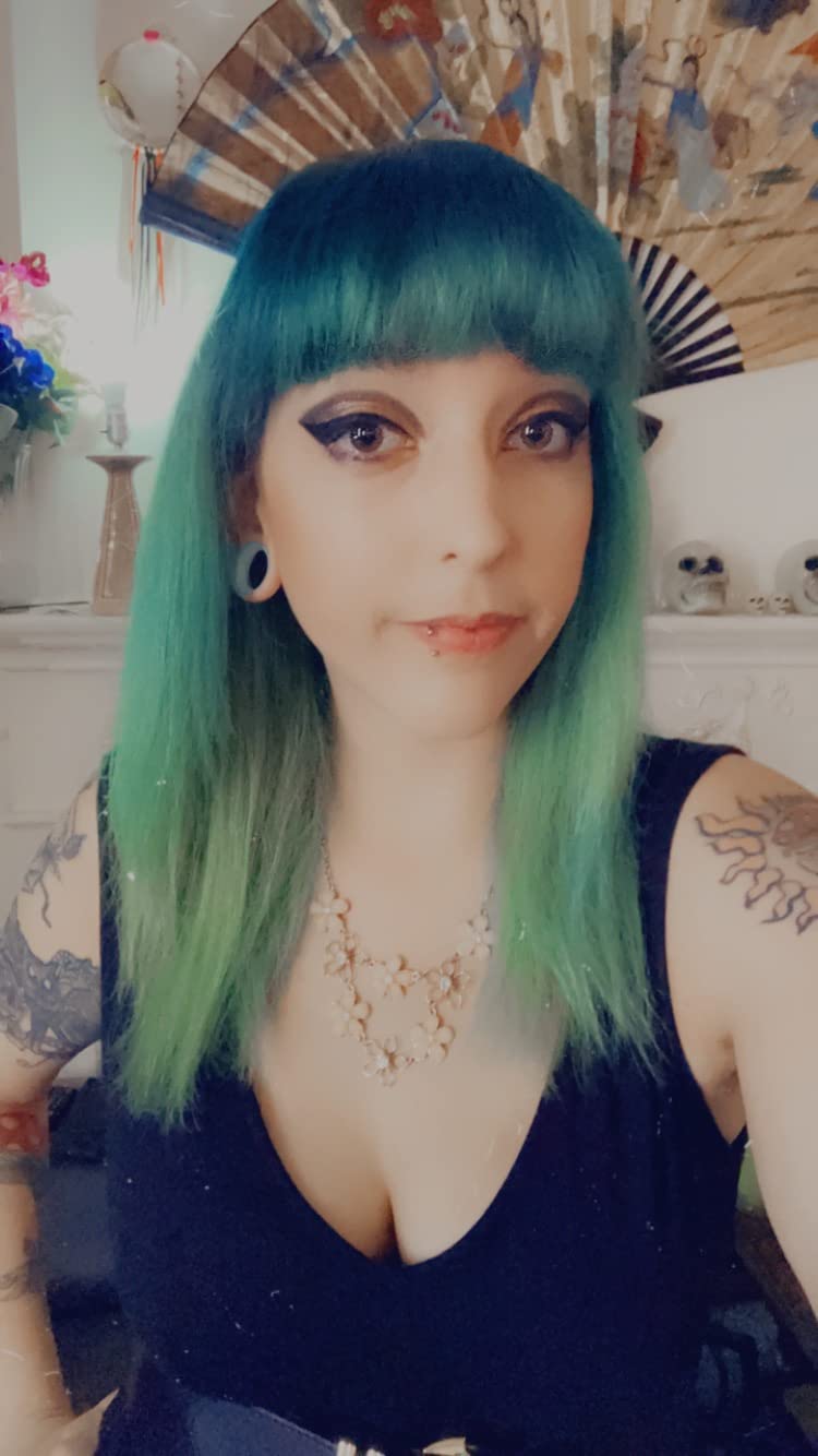 MANIC PANIC Enchanted Forest Green Hair Dye – Classic High Voltage - Semi Permanent Deep Teal Green Hair Color With Blue Undertones - Vegan, PPD & Ammonia Free (4oz) 4 Fl Oz (Pack of 1) 28 MANIC PANIC Enchanted Forest Green Hair Dye – Classic High Voltage - Semi Permanent Deep Teal Green Hair Color With Blue Undertones - Vegan, PPD & Ammonia Free (4oz) 4 Fl Oz (Pack of 1) - Image 28