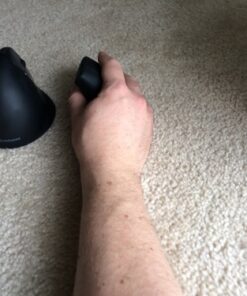 Anker 2.4G Wireless Vertical Ergonomic Optical Mouse, 800 / 1200 /1600 DPI, 5 Buttons for Laptop, Desktop, PC, Macbook - Black 43 61N5Q1vlnxL