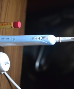 Oral-B Pro 1000 Rechargeable Electric Toothbrush, White Rechargeable Handle 52 61NlkgAtJvL