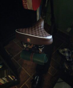 Schwinn Comfort Bike Seat, Bicycle Seat Replacement for Men and Women, Universal Fit Saddles with Standard Seat Posts Cruiser/Quilted Brown 32 61OJThkGAGL