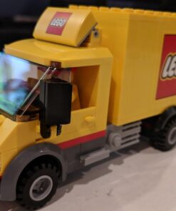 LEGO City Town 60097 City Square Building Kit 41 61OciFMJtLL