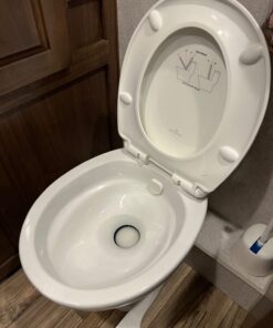 Soft Close Toilet Seat Round with Lid BR500-00 White, Comfortable, Durable, Sturdy, Stain-Resistant and Easy to Clean, Fits All Toilet Brands, Executive Series by Bath Royale Round Heavy-Duty 39 61Oq8kFRaL