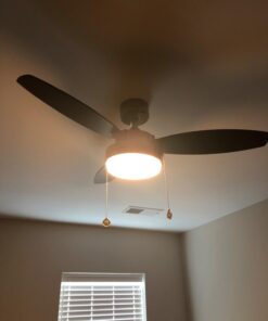Westinghouse Lighting 7876400 Alloy 42-Inch Gun Metal Indoor Ceiling Fan, Light Kit with Opal Frosted Glass 43 61PW7wHb8ZL