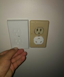 Jambini Self-Closing Outlet Covers - An Alternative To Socket Plugs - 3 pack 53 61PrcmaRgL