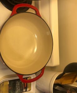 Lodge 4.5 Quart Enameled Cast Iron Dutch Oven with Lid – Dual Handles – Oven Safe up to 500° F or on Stovetop - Use to Marinate, Cook, Bake, Refrigerate and Serve – Island Spice Red 44 61Q0aiqBJ5L