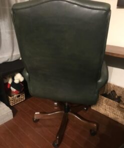 The Original Leather Recoloring Balm by Furniture Clinic - 16 Color Options - Leather Repair Kit for Furniture - Restore Couches, Car Seats, Clothing - Non-Toxic Leather Repair Cream (Pine Green) Pine Green 41 61QMuaxIL5L