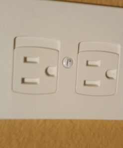 Jambini Self-Closing Outlet Covers - An Alternative To Socket Plugs - 3 pack 39 61RJ7iBU55L