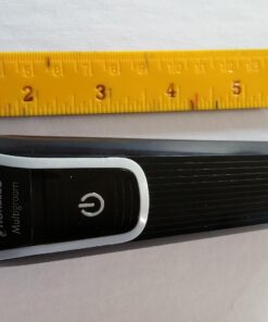 Philips Norelco Multigroom 3100 with 5 attachments and skin-friendly blades, QG3330/49 65 61RMjGkZz2L