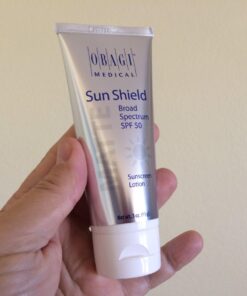 Obagi Sunscreen Sun Shield Matte Broad Spectrum SPF 50 Sunscreen, combines UVB absorption and UVA protection, 3 oz 3 Ounce (Pack of 1) 23 61RQiIW0TL