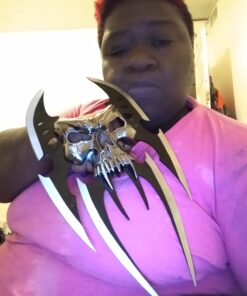 Masters Collection – Fantasy Claw Display Knife – Black and Satin Finish Stainless Steel Blades, Cast Metal Skull, Includes Wood Display Stand, Collectible, Self Defense – MC-2091, 13-Inch 36 61RfSMSEE1L