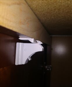 Jambini Magnetic Cabinet Locks - Child Safety Locks for Cabinets and Drawers - Drawer Locks Baby Proofing Cabinet Locks for Babies (4 Locks + 1 Key) 41 61RhhICNkJL