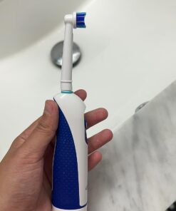 Oral-B Pro-Health Clinical Battery Power Electric Toothbrush, 1 Count (Pack of 1) (Colors May Vary) 32 61RwH P HL