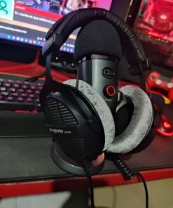 beyerdynamic DT 990 Pro 250 ohm Over-Ear Studio Headphones For Mixing, Mastering, and Editing Gray 63 61S9vEqF9hL