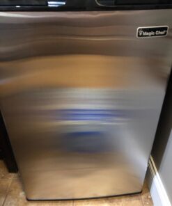 Magic Chef MCUF3S2 Compact Sleek 3 Cubic Foot Freestanding Mini Small Upright Freezer, Stainless Steel 3.0 cu. ft. 21 61TkxqEYK0L