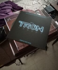 TRON: Legacy Soundtrack TRON: Legacy (Amazon Exclusive) 13 61UL5FgWL