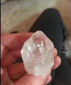 JIC Gem 2 lbs Natural Clear Quartz Crystal Point 2inch Big Size About 20pcs up for Healing and Gift Use 2 Pound (Pack of 1) 35 61V8vvmaROL