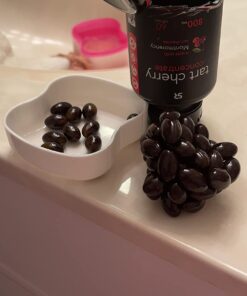 Sports Research Tart Cherry Concentrate - Made from Montmorency Tart Cherries - Non-GMO & Gluten Free (60 Liquid Softgels) 30 61VBzOLPcAL