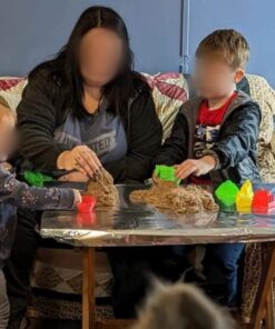 Kinetic Sand, 3 Lbs Beach Sand for Ages 3 and Up Brown Beach Sand 30 61VItgMROoL