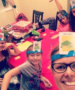 Spin Master Games Hedbanz, Quick Question Picture Guessing Family Game for Game Night Headbands Board Game, for Adults and Kids Ages 7 and up (Edition May Vary) Hedbanz Classic 40 61Vo8g4XiCL