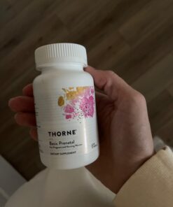Thorne Basic Prenatal - Well-Researched Folate Multi for Pregnant and Nursing Women Includes 18 Vitamins and Minerals, Plus Choline - 90 Capsules - 30 Servings 29 61XWXnho gL