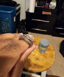 Complete Jewelry Cleaning Kit Polishing w/Cloth, Brush and Jewelry Cleaner Solution for all Jewelry. Gold, Silver, Diamond Ring Cleaner, Earring, Fine & Fashion Cleaning Made in the USA Gentle Jewelry Kit 47 61YKVI3YtSL