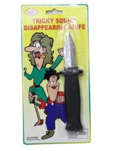 Wendy Mall 2 PCS Retractable Knife Joke Trick Halloween Props Toy Disappearing Dagger Fake Plastic Blade Magic Toy 13 61Yn8DkwoqL