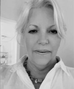 Era Organics Microdermabrasion Facial Scrub & Face Exfoliator - Spa Quality Exfoliating Mask with Manuka Honey Walnut Moisturizing Exfoliant for Dry Skin, Blackheads Wrinkles (2 oz) 2 Ounce (Pack of 1) 26 61YqeUgrGL